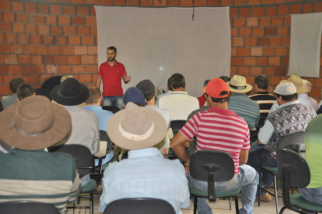 Realizada reunião de organização da 11ª Feira do Terneiro(a) em Anita Garibaldi