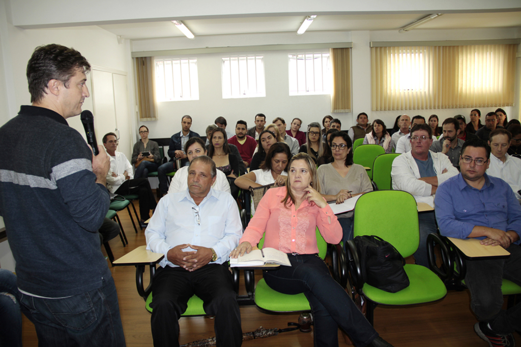 Cisama e Amures estudam controle populacional de cães e gatos