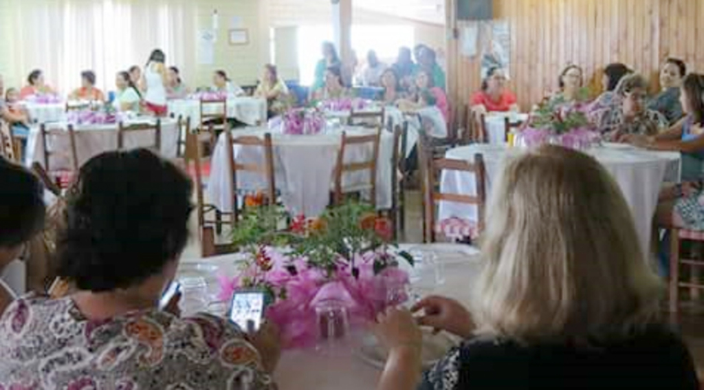 Lions Clube Esmeralda realizou café Beneficente