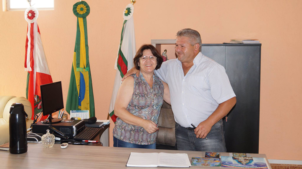 Vice - prefeito assume a administração de Cerro Negro