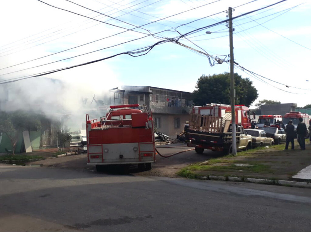 Família precisa de ajuda após incêndio no Fragata