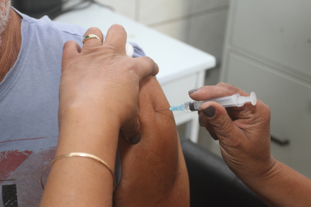 Vacinação contra a gripe termina na próxima semana