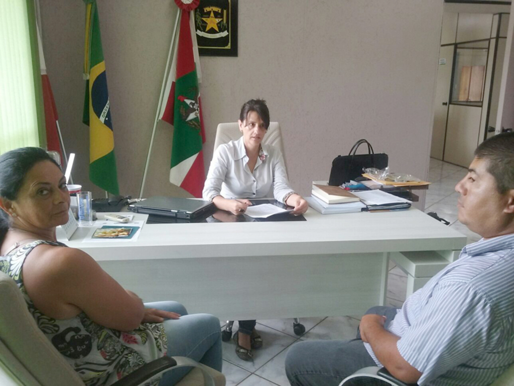 Assinada Ordem de Serviço para pavimentação de mais uma rua