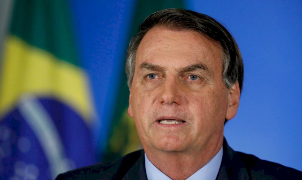 Exame de Bolsonaro para Covid-19 dá positivo e presidente diz que está 'perfeitamente bem'