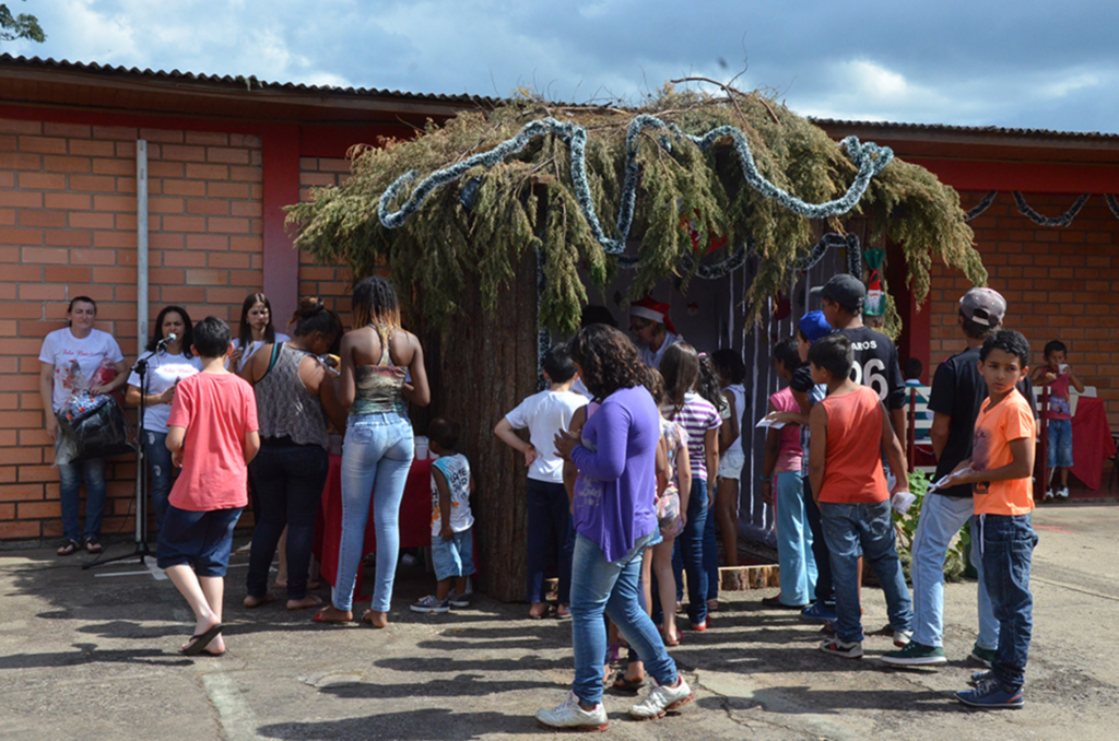 SCFV e CRAS realizaram atividade especial no  encerramento de 2015