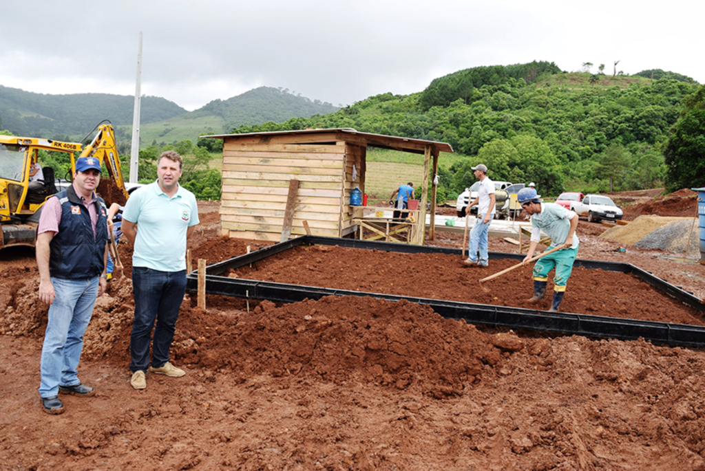 Iniciada a construção de Casas Populares