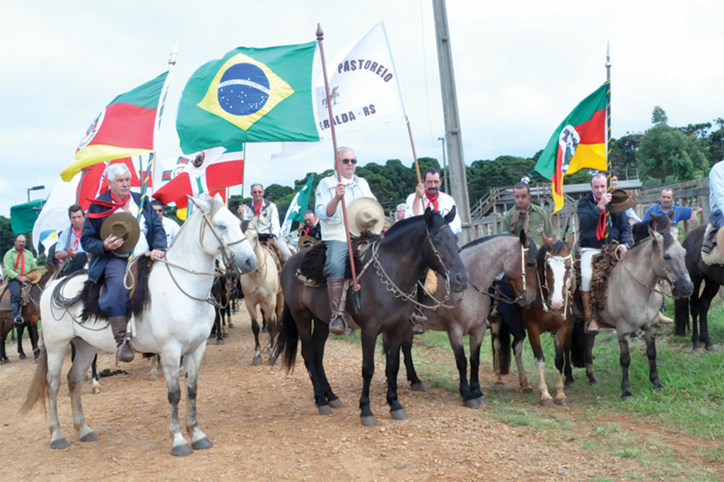Esmeralda comemora mais um aniversário com super festa