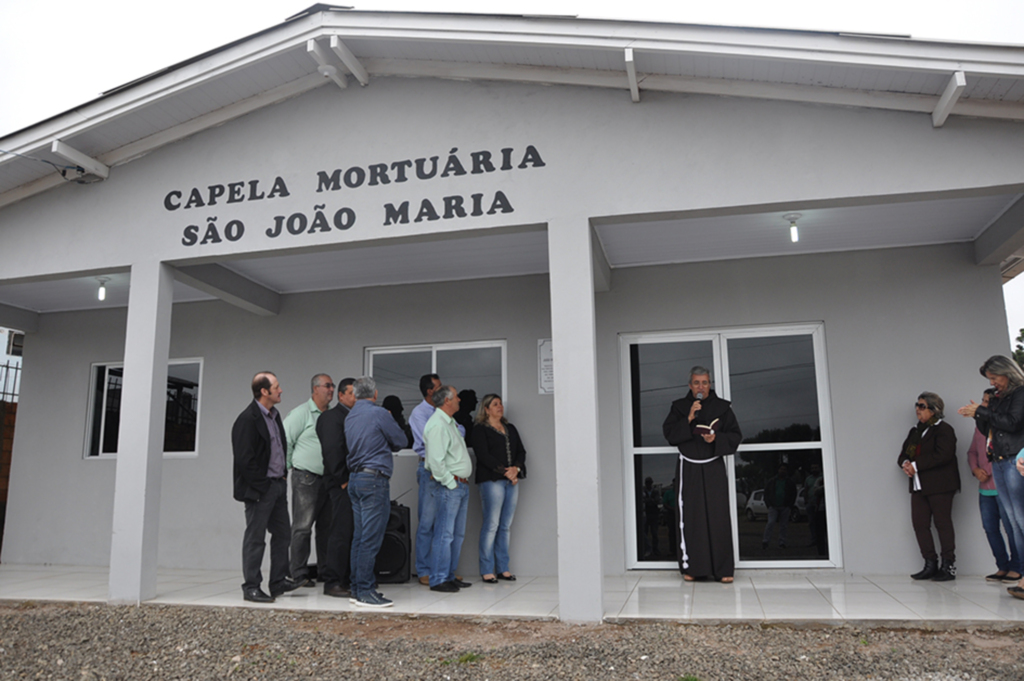 Capão Alto entrega capela mortuária à comunidade