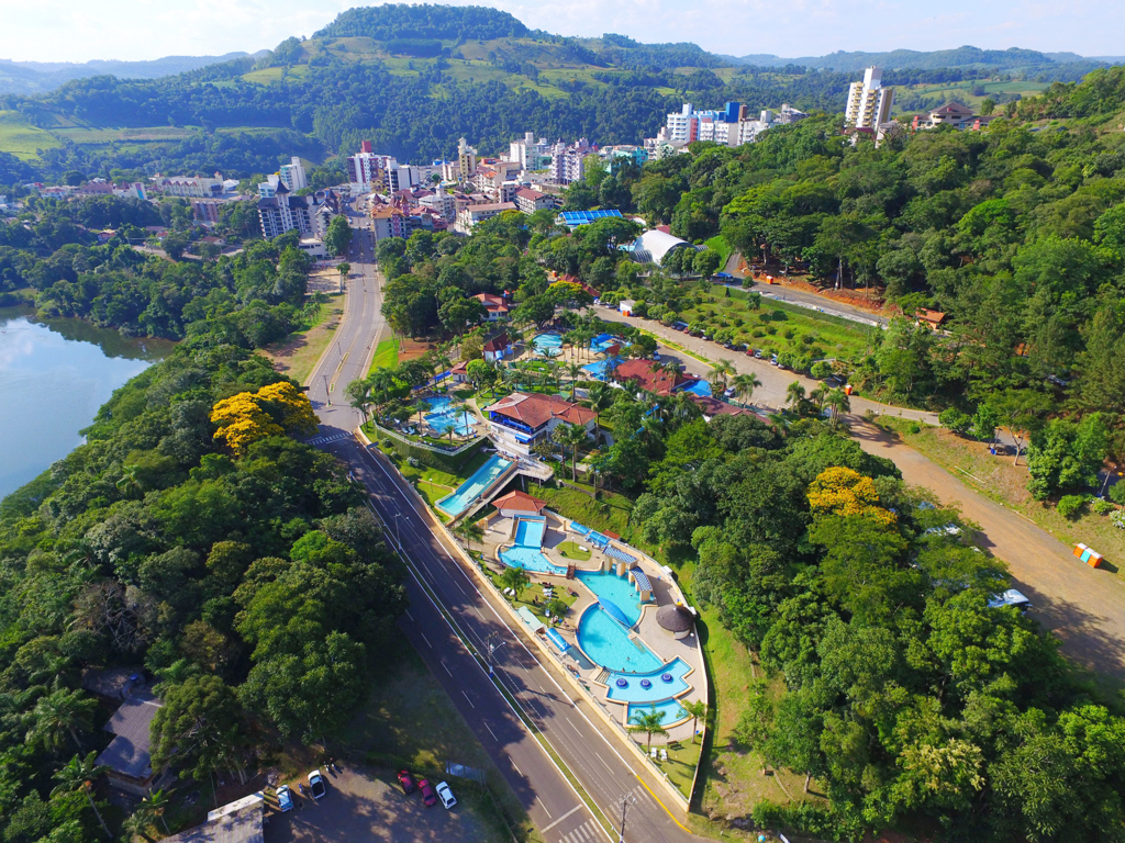 PARQUE TERMAL DE PIRATUBA FECHA NESTA QUINTA POR TRINTA DIAS