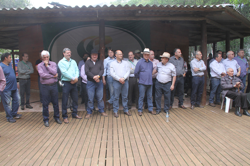 Copercampos comemorou seus 45 anos de conquistas com associados