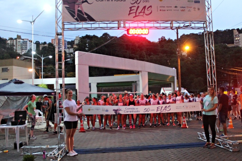 1ª edição da Corrida e Caminhada Para Elas é realizada com sucesso