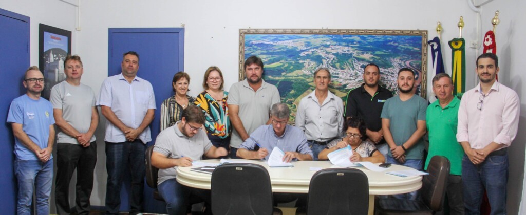 Administração Municipal celebra termo de fomento para a transferência de recursos