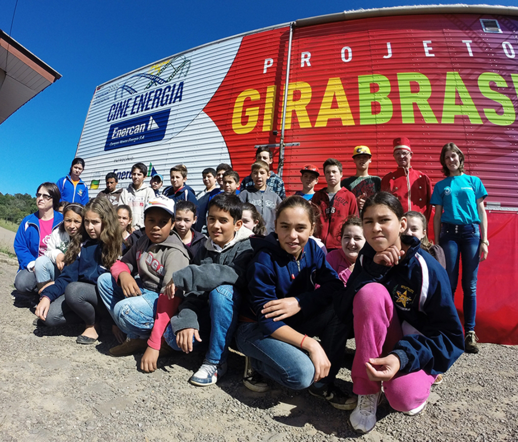 Cine Energia Enercan leva cinema gratuito a três cidades catarinenses