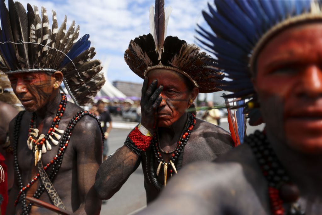 Campanha de vacinação quer imunizar 115 mil índios em todo o país