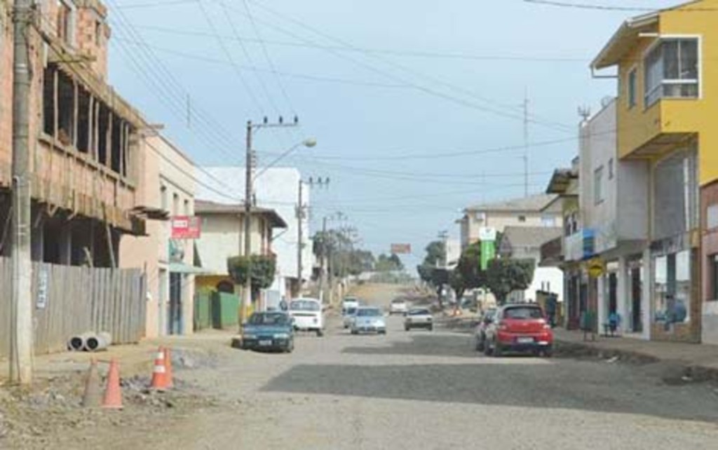 Campo Belo (engasgado na poeira) pede socorro