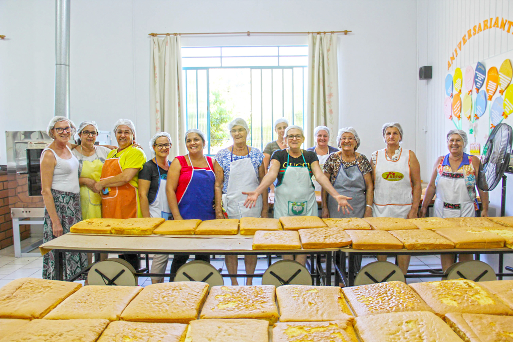 Bolo de aniversário de 71 anos de Capinzal já está sendo confeccionado