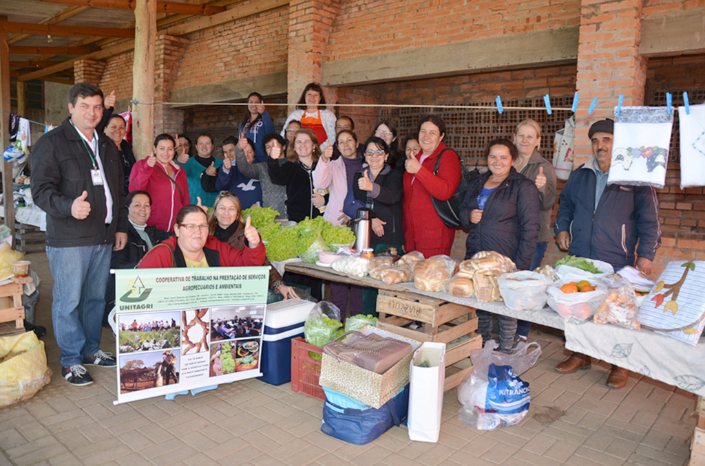 Mulheres empreendedoras iniciam Feira de Produtos Orgânicos e Artesanato