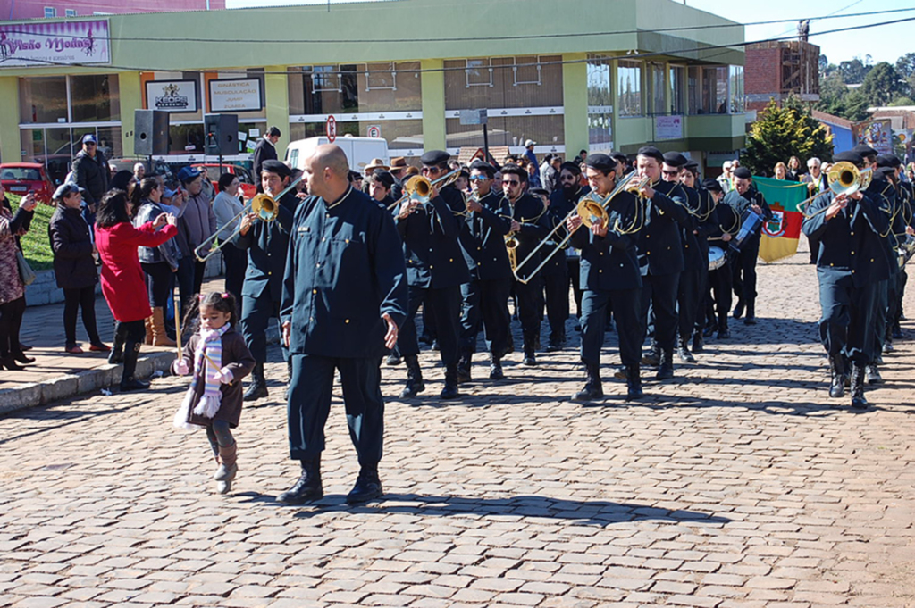 Esmeralda realizou comemoração à Independência do Brasil e abertura da Semana Farroupilha