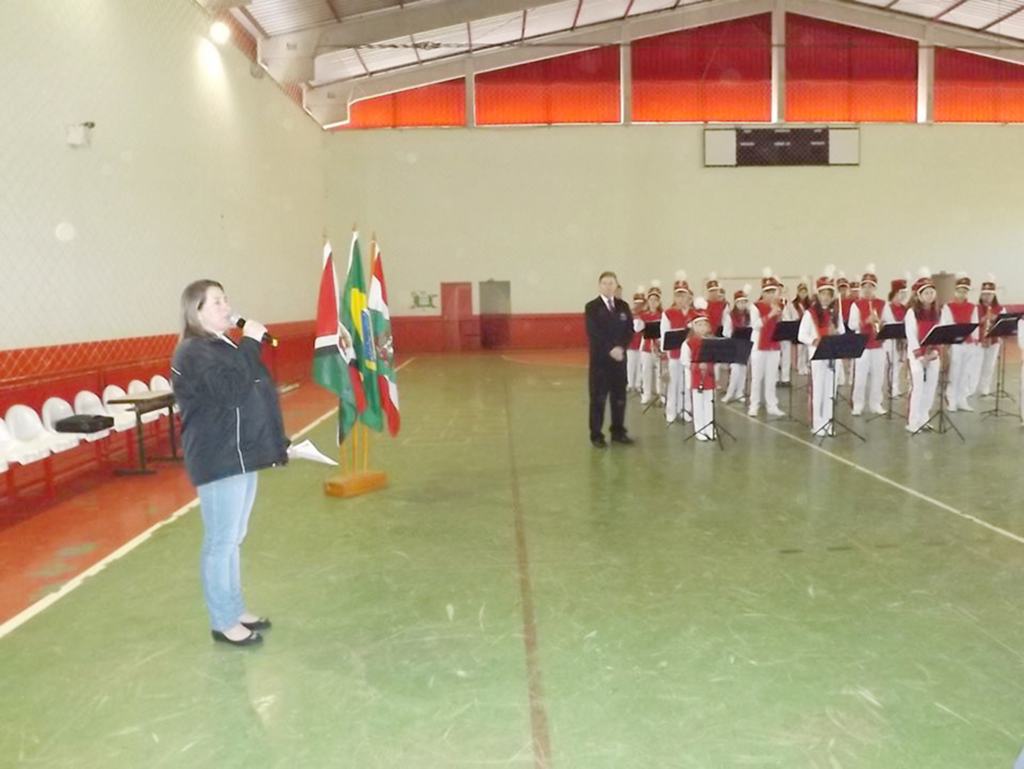 Abdon Batista celebra abertura da Semana da Pátria