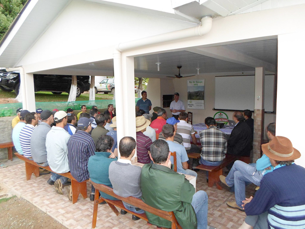Celso Ramos promoveu  4ª Dia de Campo da Uva