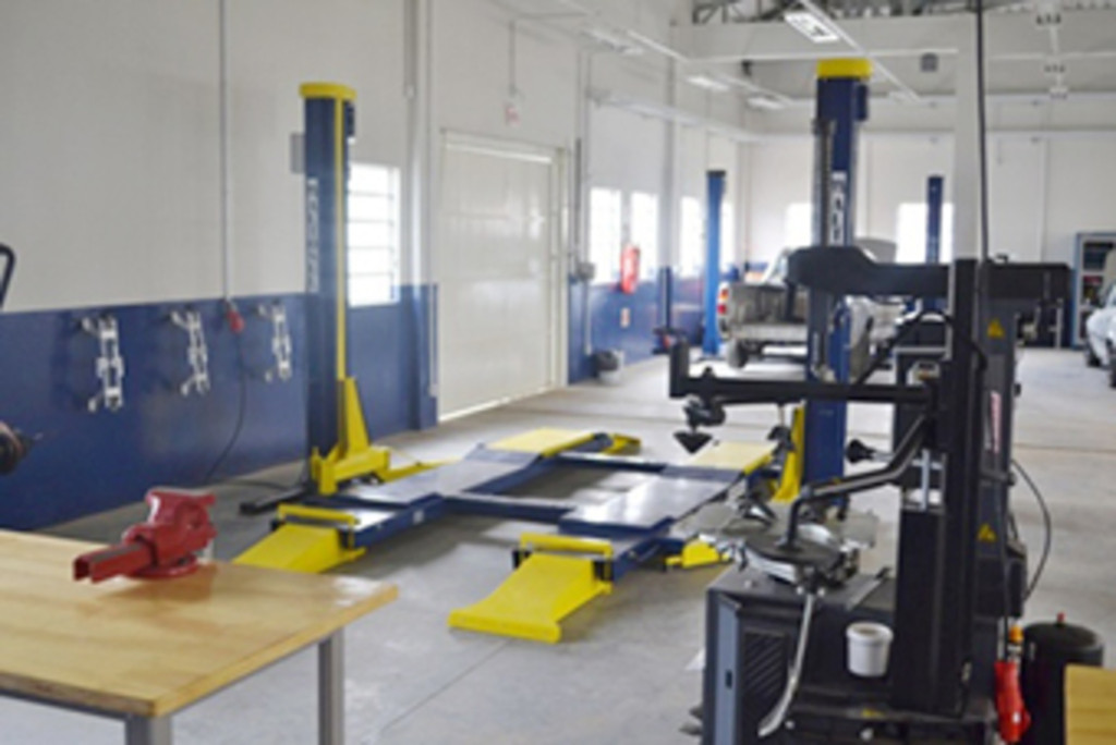 Fiesc inaugura Centro Automotivo do Senai, em Lages, na manhã desta quinta-feira