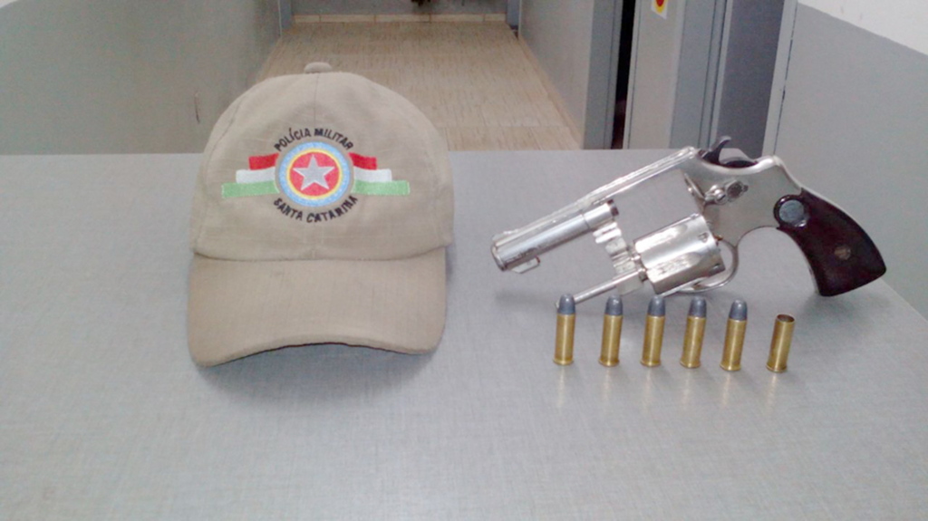 Porte ilegal de arma de fogo