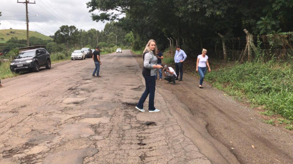 Vice-governadora tem boa intenção ao vistoriar estradas