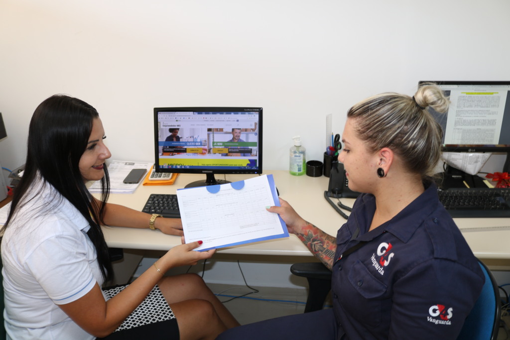 Sala do Empreendedor de Videira auxilia Mei's a fazer a declaração anual