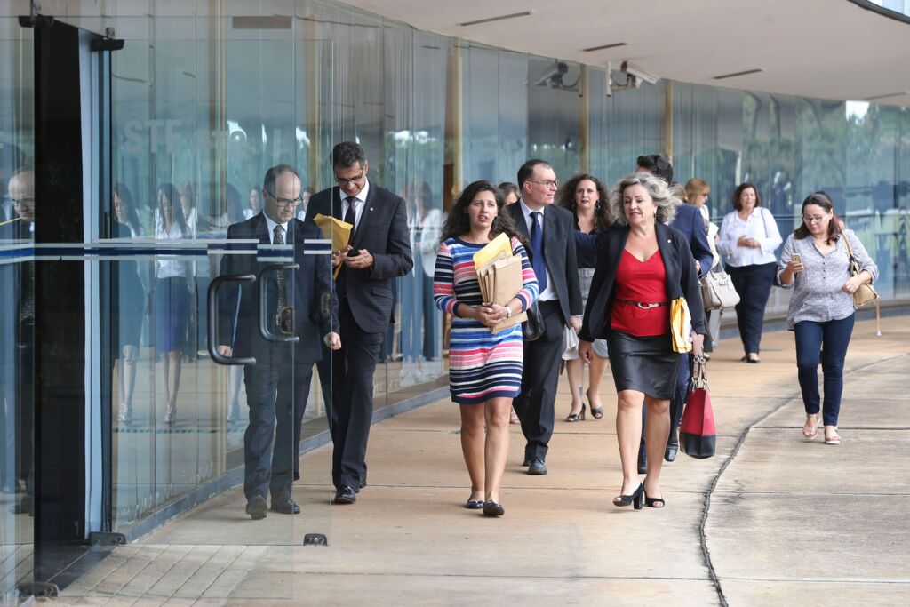 Juízes pedem manutenção de prisão em 2ª instância