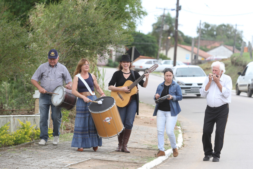 Alegria que invade ruas e casas na Páscoa