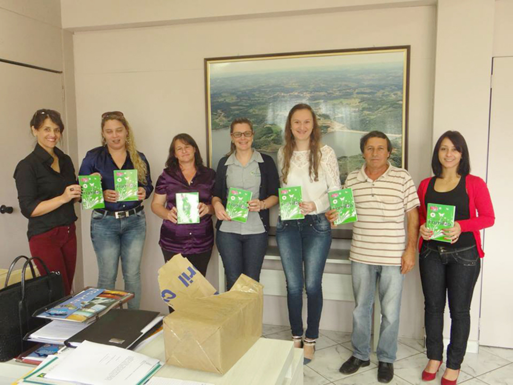 Agricultores recebem auxilio para produção de silagem de milho