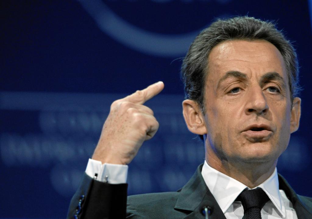 Nicolas Sarkozy é preso e depõe sobre financiamento de campanha em 2007