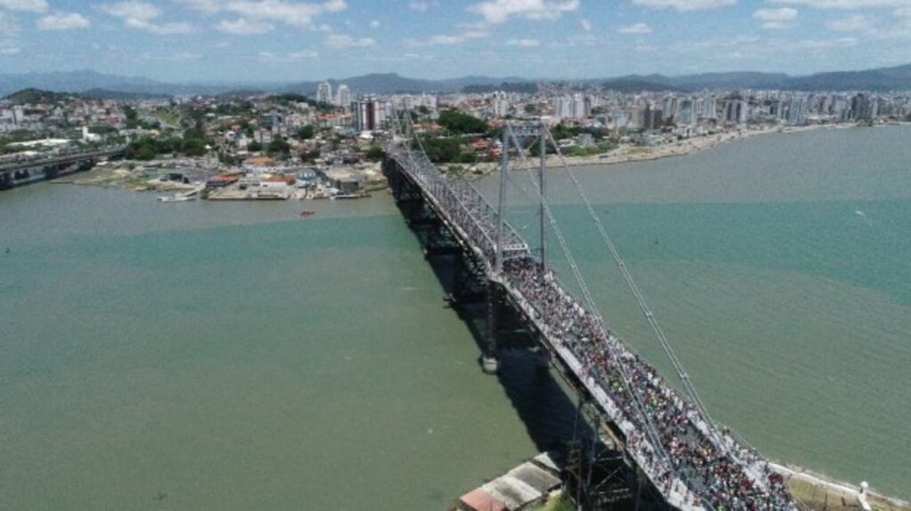 Governador assina atos para preparar a Ponte Hercílio Luz para o futuro