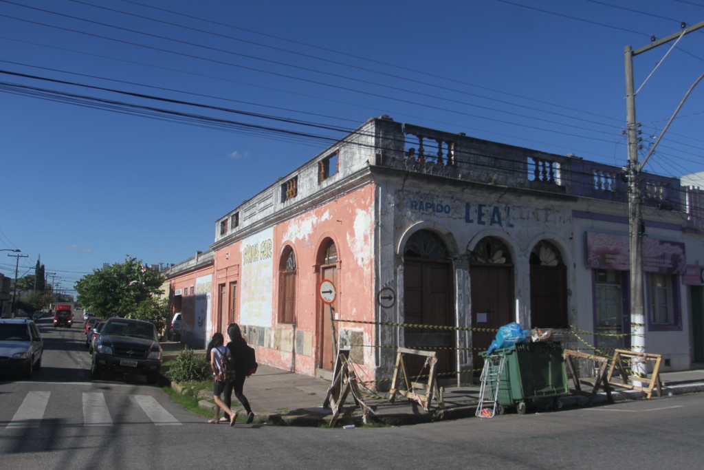 População teme por desabamento de casa inventariada