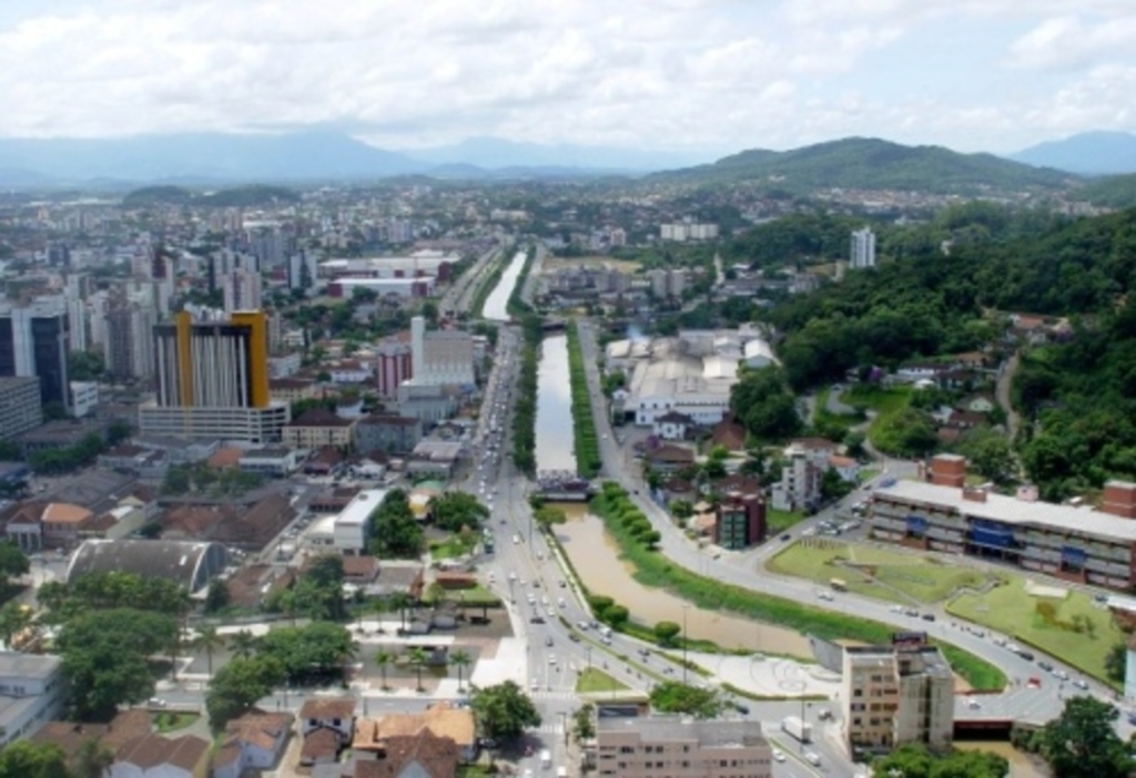 Estado repassou quase R$ 5 bilhões em ICMS, IPVA e IPI aos municípios em 2014