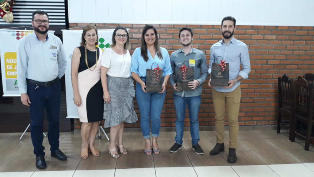 Formatura de Jovens do Projeto Geração Empreendedora 2019