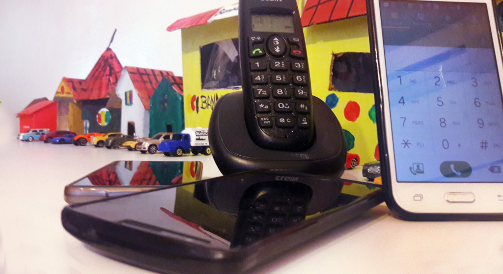 Ligar de telefone fixo para celular fica mais barato