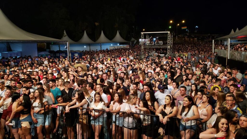 PIRATUBA ABRE TEMPORADA DE VERÃO BALANÇANDO A ARENA DE EVENTOS EM SUPER SEQUÊNCIA DE SHOWS