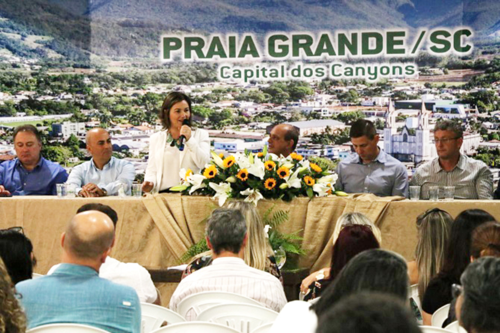 Dossiê do Projeto Geoparque Cânions do Sul é assinado e enviado para a Unesco