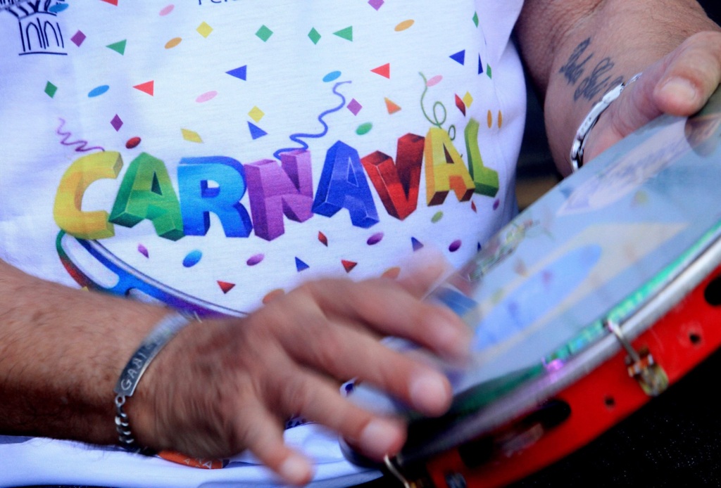 Carnaval movimenta rodovias da região Sul