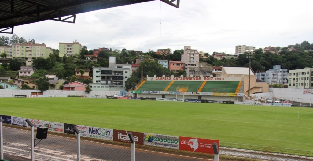 Troca do gramado do Estádio Municipal inicia na próxima semana