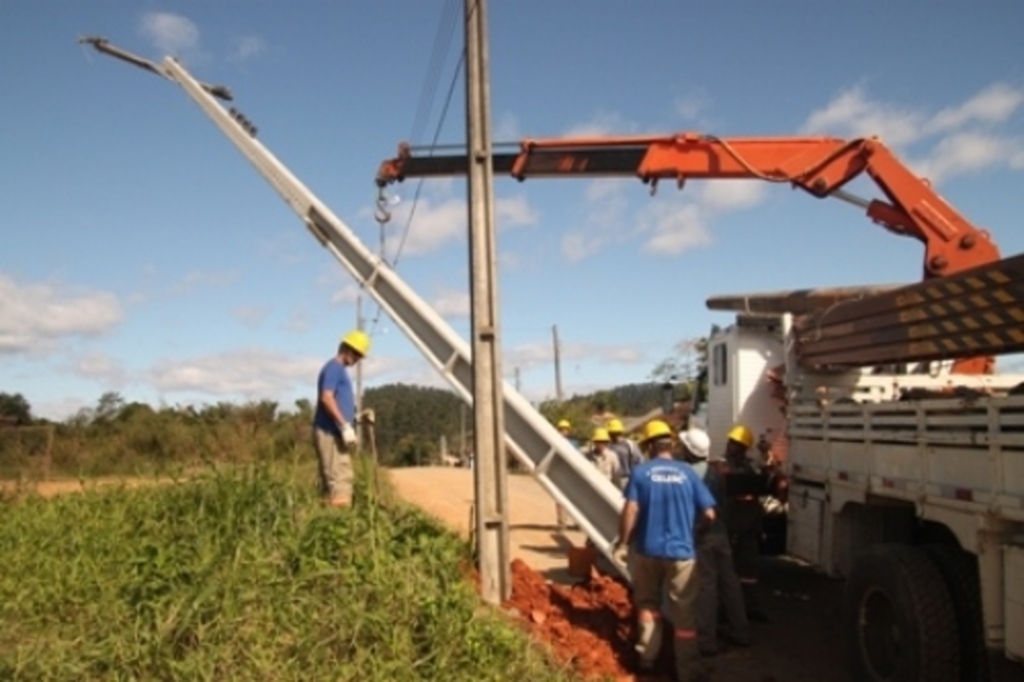 Celesc reforça atendimento e promove ações emergenciais no Norte de SC