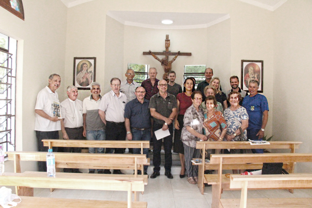 Capela do Cemitério Frei Edgar que foi restaurada é entregue à comunidade