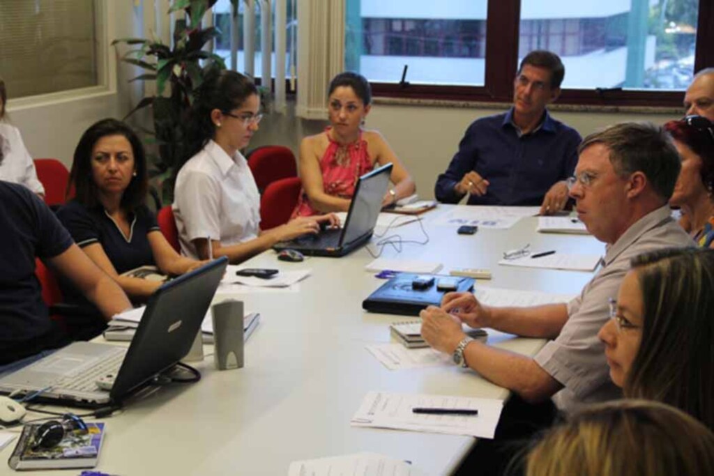 Em Brasília, Colombo participa de reunião em defesa das universidades comunitárias