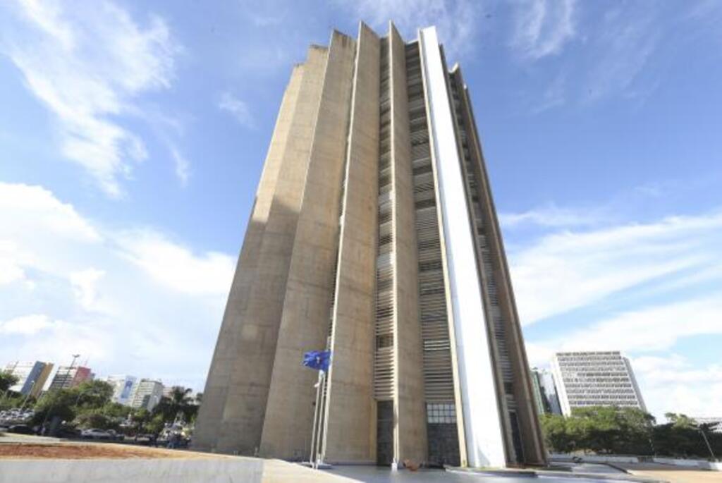 Temer afasta por 15 dias quatro vice-presidentes da Caixa Econômica Federal