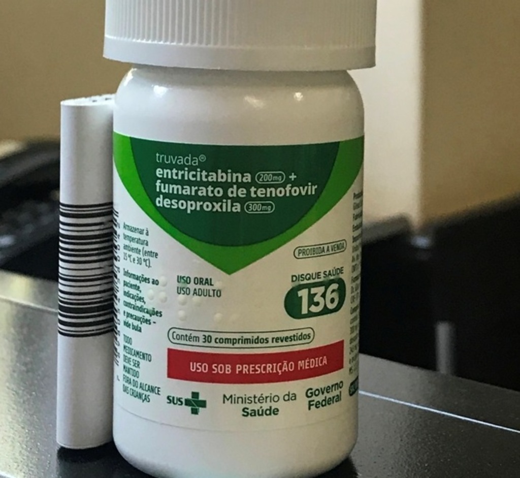 Medicamento para prevenção do HIV está disponível no Estado pelo SUS