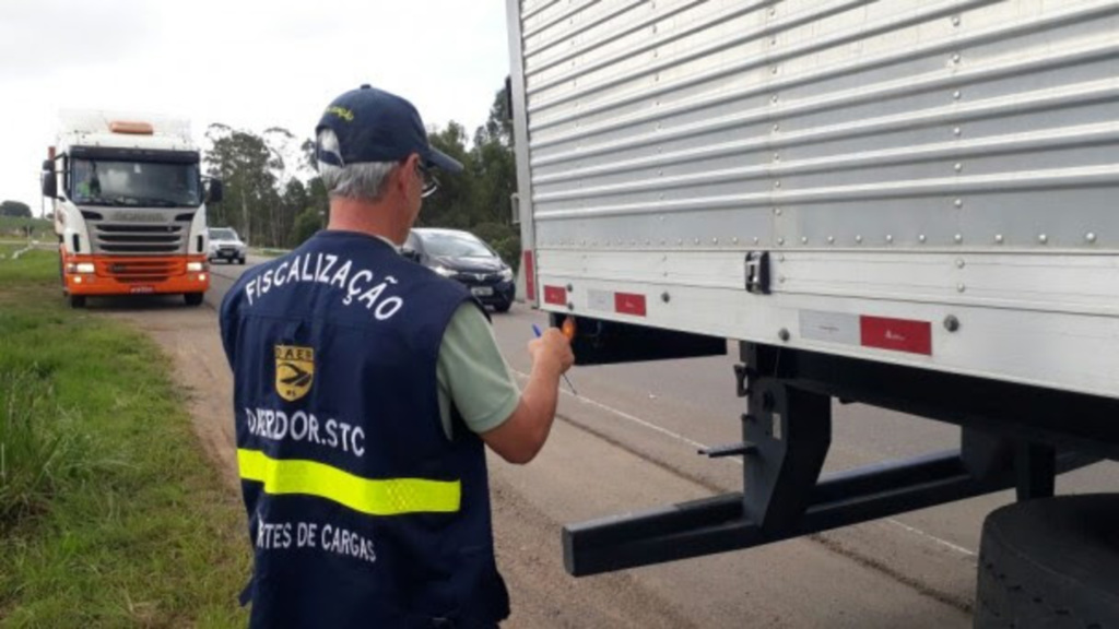 Novas normas para o transporte de cargas no RS