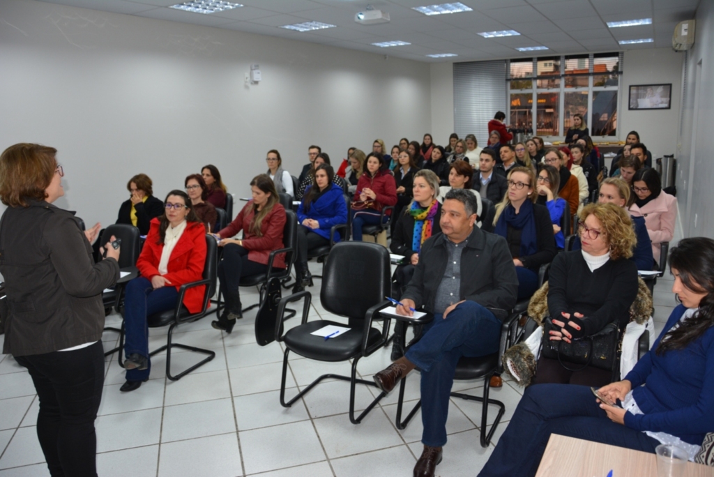 Núcleo de Gestores de Pessoas da ACIC discute processos de recursos humanos