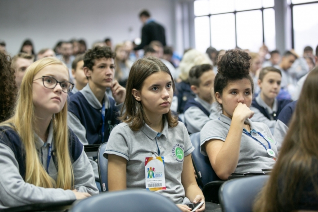  - O 6º Encontro Regional das Câmaras Mirins da Avevi aconteceu na Associação Empresarial de Schroeder e reuniu 152 jovens. FOTO: Rodolfo Espínola/Agência AL