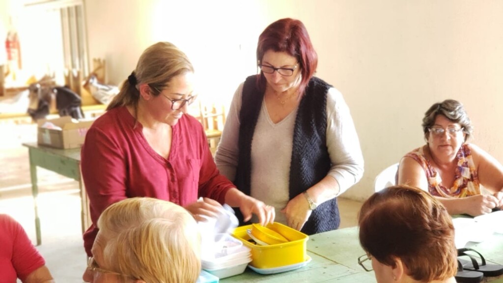 CURSO DE ARTESANATO DA AÇÃO SOCIAL DE PIRATUBA, CHEGA À COMUNIDADE DO LAGEADO MARIANO